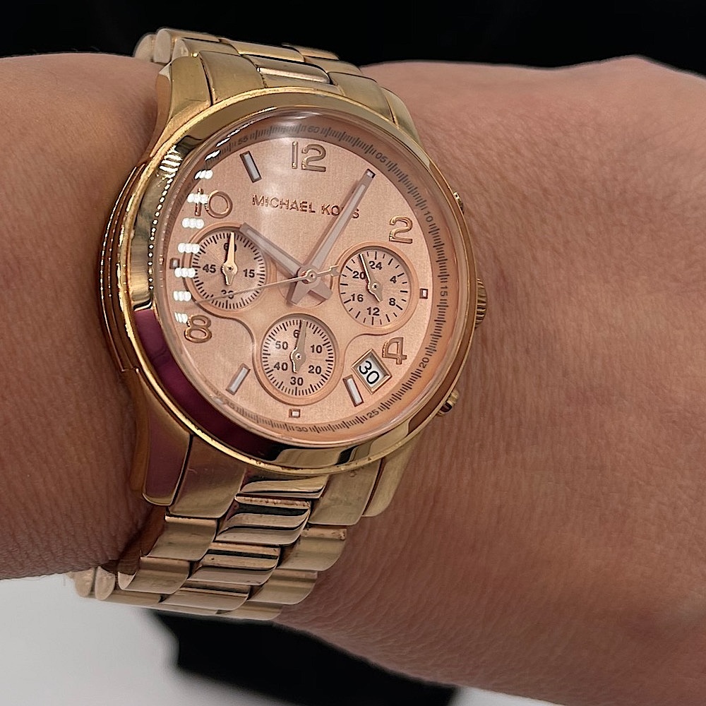 Michael Kors Women's Chronograph Rose Gold Watch. NWNT